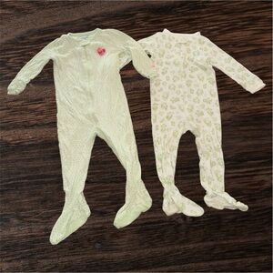 The Children’s Place Green Onesies Bundle